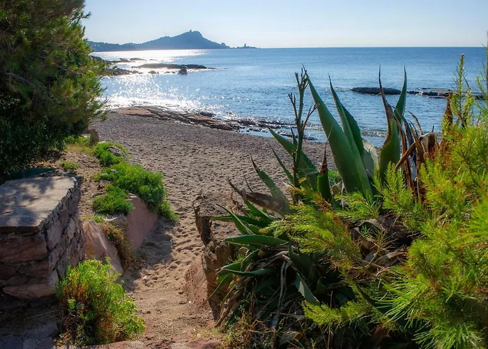 Goelia Les Jardins D'azur 3*